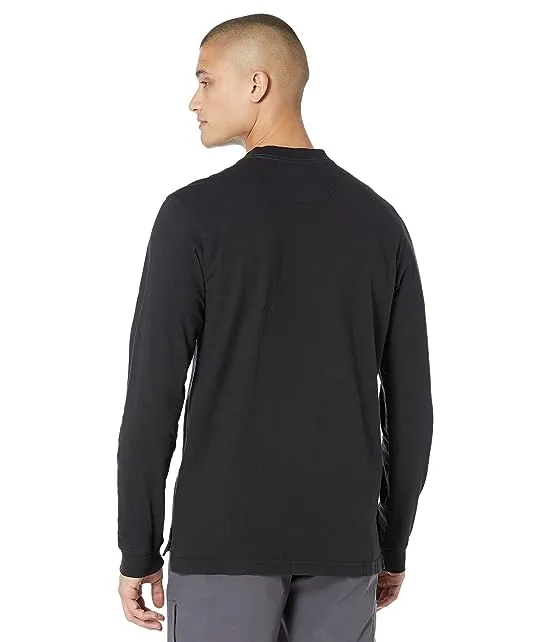 https://images.styletyx.com/images/guardian-cotton-henley-wolverine-2692350_2.webp
