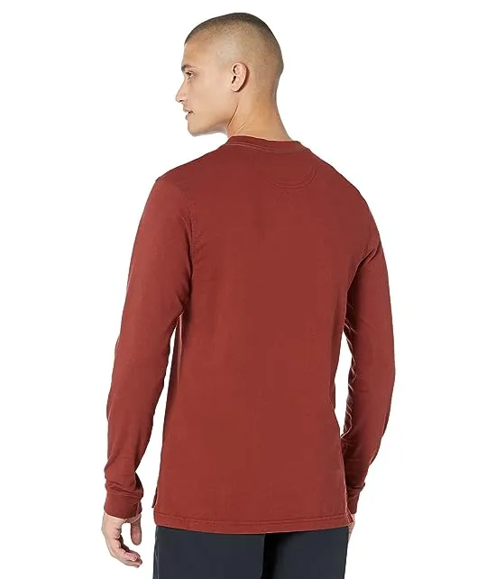 https://images.styletyx.com/images/guardian-cotton-henley-wolverine-2692351_2.webp