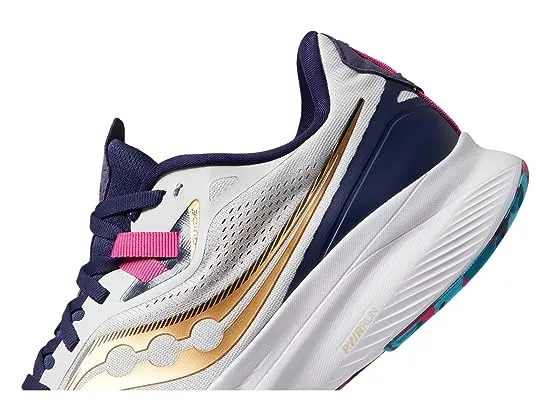 https://images.styletyx.com/images/guide-15-saucony-2401269_5.webp