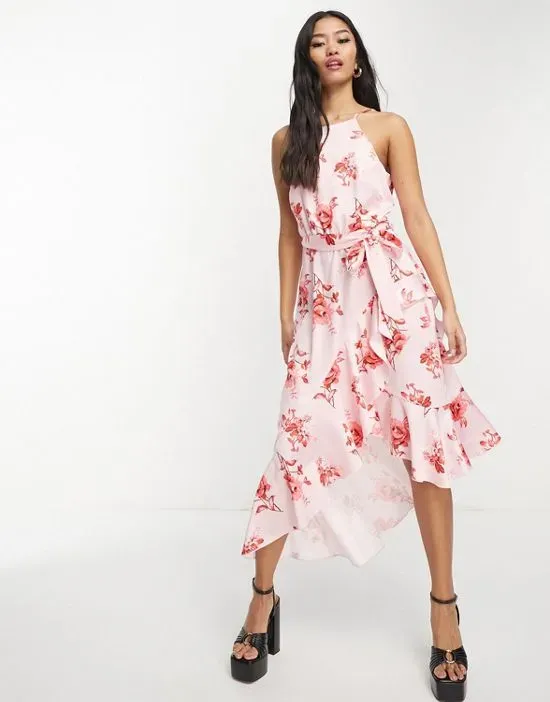 https://images.styletyx.com/images/halter-neck-ruffle-midi-dress-in-blush-floral-style-cheat-13148383_1.webp