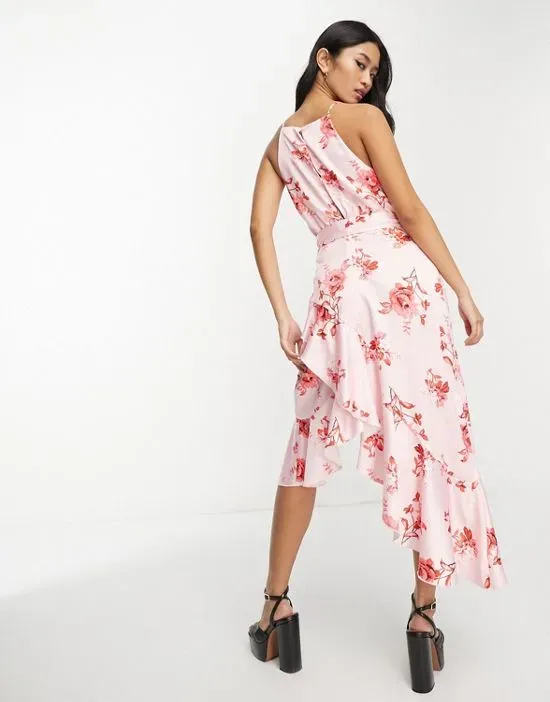 https://images.styletyx.com/images/halter-neck-ruffle-midi-dress-in-blush-floral-style-cheat-13148383_2.webp