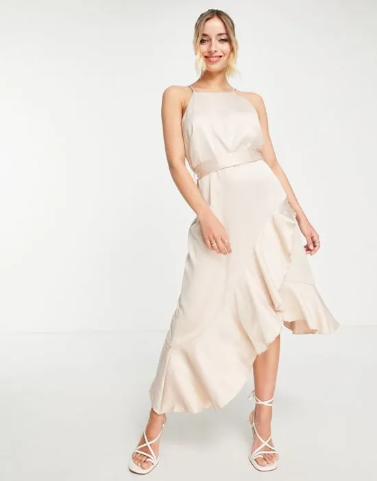 https://images.styletyx.com/images/halter-ruffle-midi-dress-in-oyster-style-cheat-2766831_4.webp