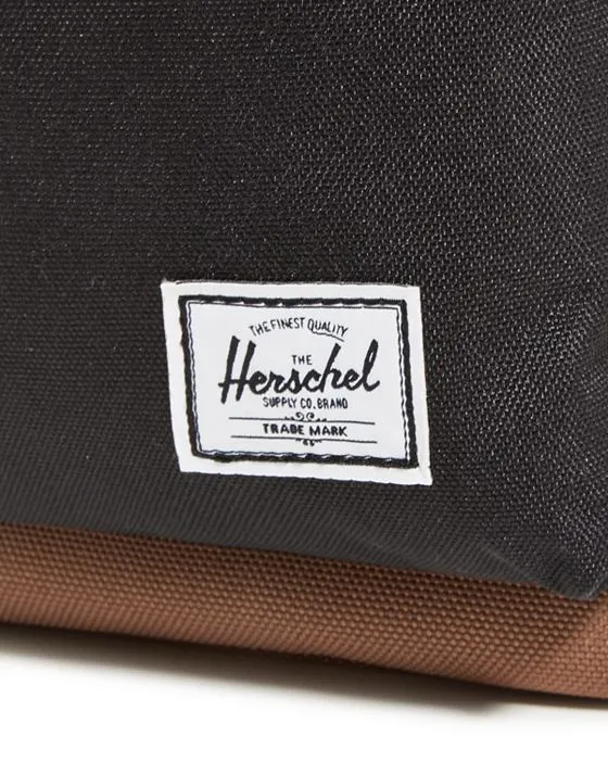 https://images.styletyx.com/images/heritage-shoulder-bag-herschel-supply-co-13648980_4.webp