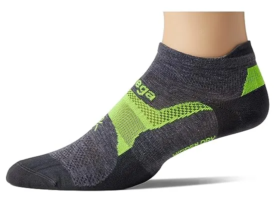https://images.styletyx.com/images/hidden-dry-running-socks-balega-1995455_1.webp