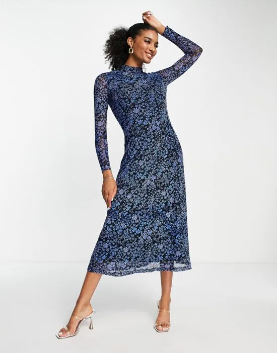 https://images.styletyx.com/images/high-neck-maxi-dress-in-blue-floral-whistles-3068366_4.webp