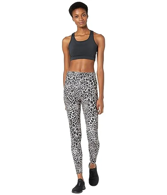 https://images.styletyx.com/images/high-rise-leggings-onzie-1917008_4.webp