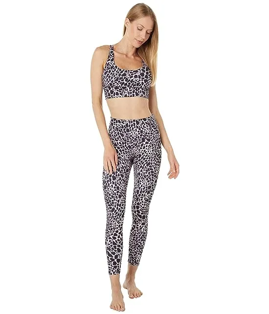 https://images.styletyx.com/images/high-rise-leggings-onzie-1917008_5.webp