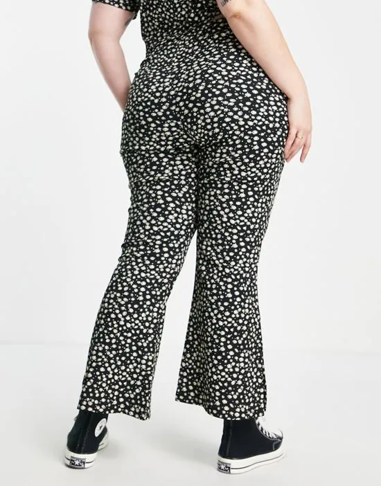 https://images.styletyx.com/images/high-waist-flare-pants-in-black-ditsy-part-of-a-set-wednesday-s-girl-curve-1905612_4.webp