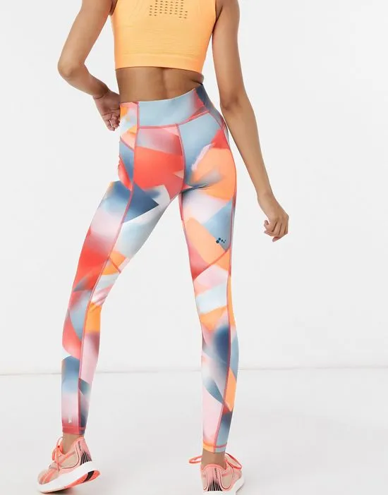 https://images.styletyx.com/images/high-waisted-leggings-in-colorful-print-only-play-13319546_2.webp