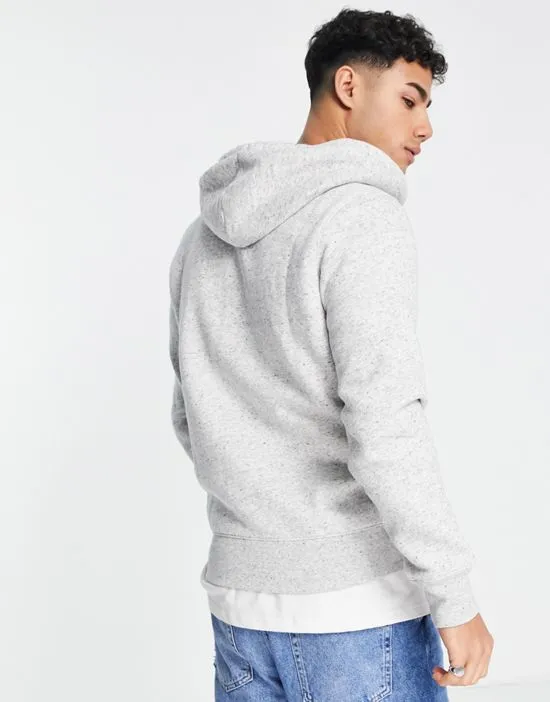 https://images.styletyx.com/images/hoodie-in-gray-with-chest-logo-hollister-13585155_2.webp