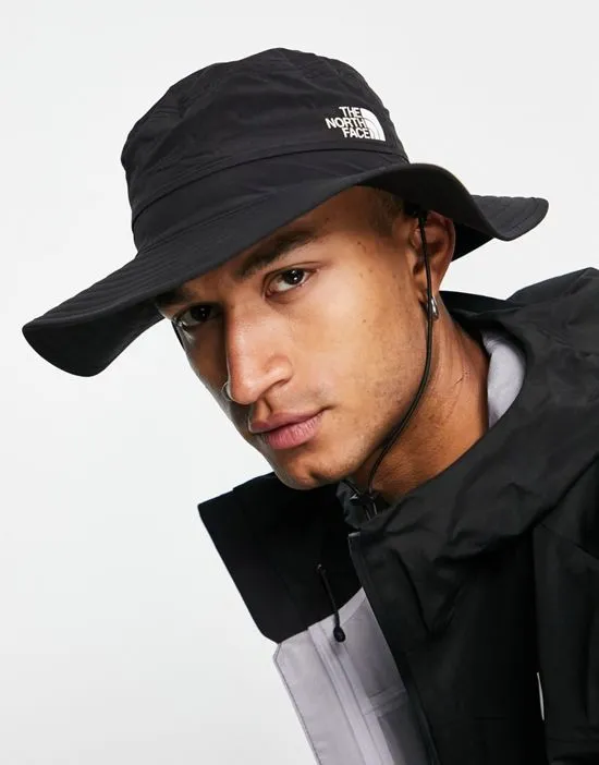 https://images.styletyx.com/images/horizon-breeze-bucket-hat-in-black-the-north-face-13599164_1.webp