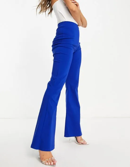 https://images.styletyx.com/images/i-saw-it-first-flared-tailored-pants-in-blue-i-saw-it-first-2030193_4.webp