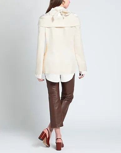 https://images.styletyx.com/images/ivory-crepe-blazer-alberta-ferretti-12918353_4.webp