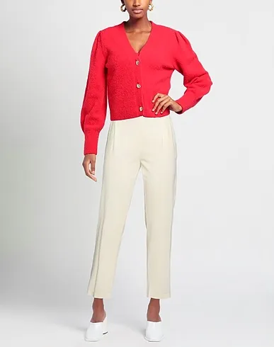 https://images.styletyx.com/images/ivory-crepe-casual-pants-suoli-723196457_2.webp
