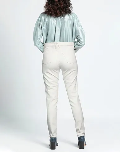 https://images.styletyx.com/images/ivory-denim-denim-pants-slvrlake-13049453_3.webp