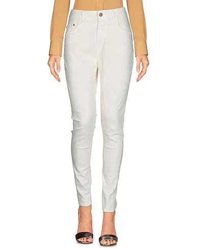 https://images.styletyx.com/images/ivory-jacquard-casual-pants-manila-grace-denim-3223689_2.webp