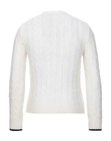 https://images.styletyx.com/images/ivory-knitted-sweater-akep-1224360087_2.webp