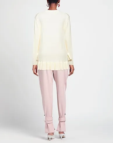 https://images.styletyx.com/images/ivory-knitted-sweater-comme-des-garcons-32522135_3.webp