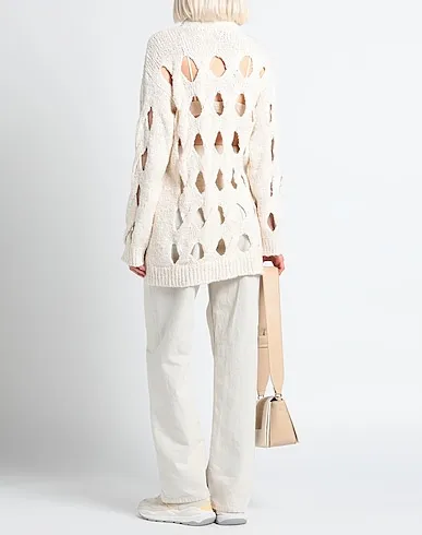 https://images.styletyx.com/images/ivory-knitted-sweater-rus-12983393_3.webp