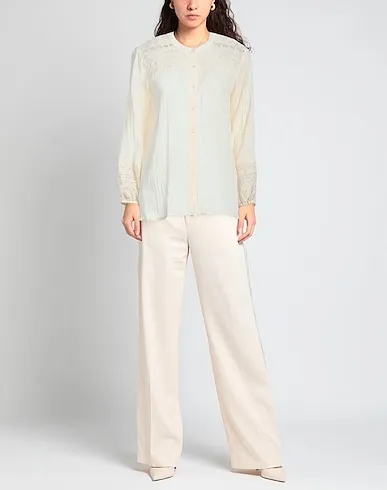 https://images.styletyx.com/images/ivory-lace-lace-shirts-blouses-maison-hotel-12934977_2.webp