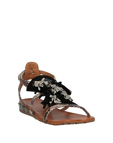 https://images.styletyx.com/images/ivory-leather-sandals-la-femme-plus-13155758_2.webp