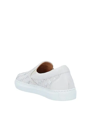 https://images.styletyx.com/images/ivory-leather-sneakers-boemos-1226015533_3.webp
