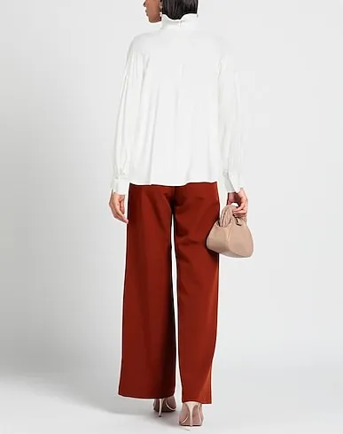 https://images.styletyx.com/images/ivory-plain-weave-blouse-manila-grace-184870728_3.webp