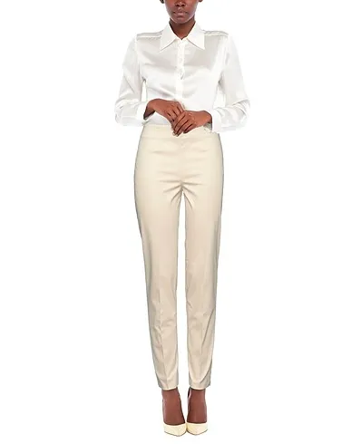 https://images.styletyx.com/images/ivory-plain-weave-casual-pants-slowear-1504546_2.webp