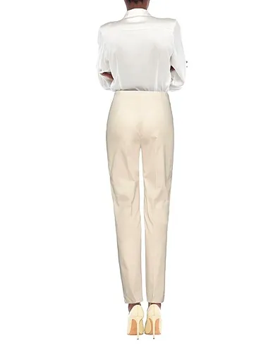 https://images.styletyx.com/images/ivory-plain-weave-casual-pants-slowear-1504546_3.webp