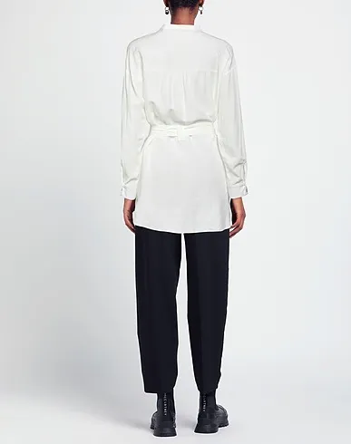 https://images.styletyx.com/images/ivory-plain-weave-solid-color-shirts-blouses-white-wise-13083113_3.webp