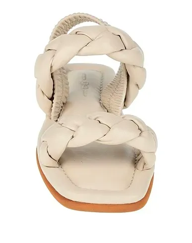 https://images.styletyx.com/images/ivory-sandals-181-1398507_4.webp
