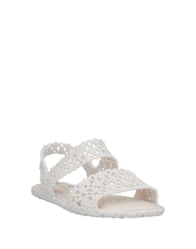 https://images.styletyx.com/images/ivory-sandals-melissa-isabela-capeto-3138894_2.webp