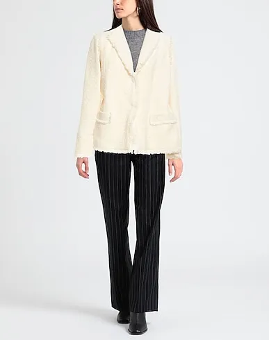 https://images.styletyx.com/images/ivory-tweed-blazer-alberta-ferretti-1006063515_3.webp
