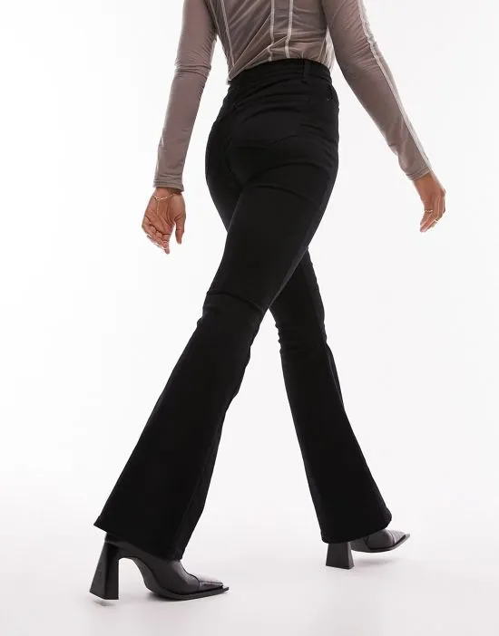 https://images.styletyx.com/images/jamie-flare-jeans-in-black-topshop-hourglass-3014282_3.webp