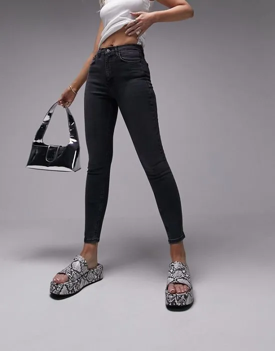 https://images.styletyx.com/images/jamie-jeans-in-washed-black-topshop-hourglass-3080543_4.webp