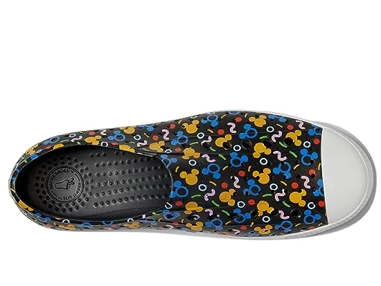 https://images.styletyx.com/images/jefferson-disney-print-native-shoes-1904099_2.webp