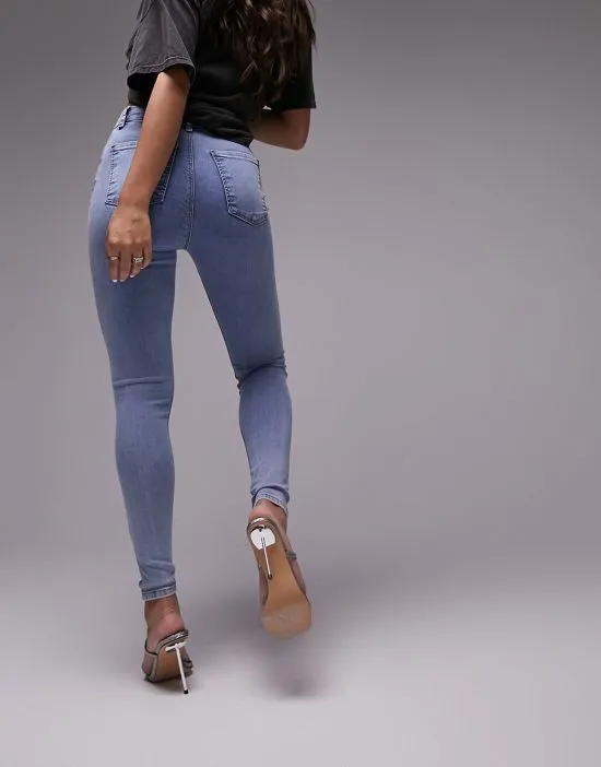 https://images.styletyx.com/images/joni-jeans-in-bleach-topshop-hourglass-13207945_4.webp