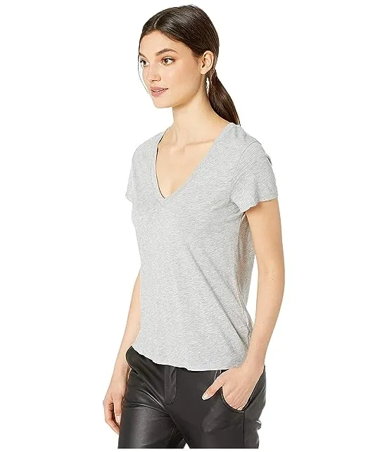 https://images.styletyx.com/images/kate-short-sleeve-modal-jersey-v-neck-tee-splendid-1992407_2.webp