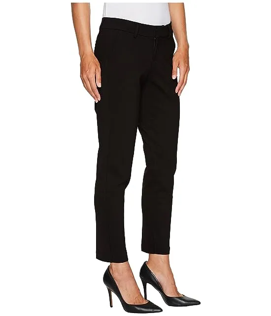 https://images.styletyx.com/images/kelsey-slim-leg-trousers-in-super-stretch-ponte-knit-liverpool-1916367_4.webp