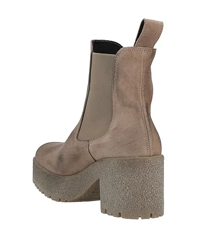 https://images.styletyx.com/images/khaki-ankle-boot-nila-nila-1154330_3.webp