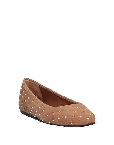 https://images.styletyx.com/images/khaki-ballet-flats-le-silla-3314397_2.webp