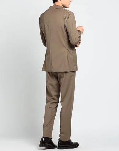 https://images.styletyx.com/images/khaki-cool-wool-suits-caruso-615482853_3.webp