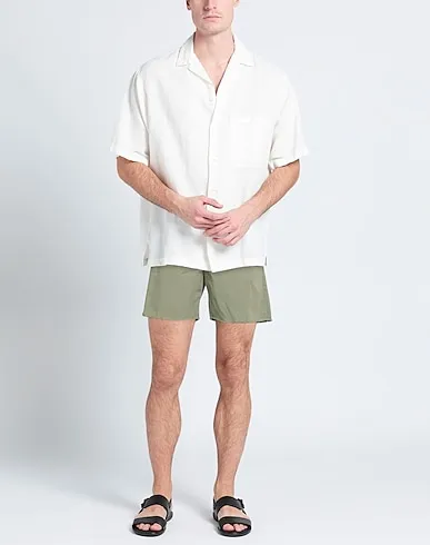 https://images.styletyx.com/images/khaki-cotton-twill-shorts-bermuda-bsbee-13177074_2.webp