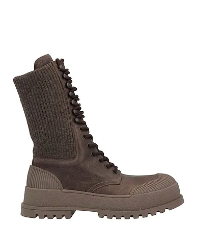 https://images.styletyx.com/images/khaki-knitted-ankle-boot-mich-e-simon-1340629_1.webp
