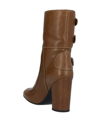 https://images.styletyx.com/images/khaki-leather-ankle-boot-laurence-dacade-1426925_3.webp