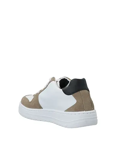 https://images.styletyx.com/images/khaki-leather-sneakers-2star-13101362_3.webp