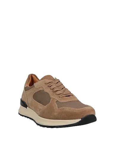 https://images.styletyx.com/images/khaki-leather-sneakers-brian-cress-13322333_2.webp