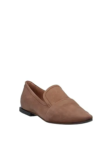 https://images.styletyx.com/images/khaki-loafers-i-n-k-shoes-1726727_2.webp