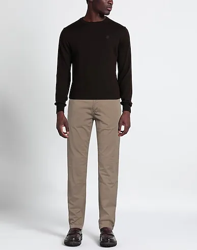 https://images.styletyx.com/images/khaki-plain-weave-casual-pants-replay-1314204762_2.webp