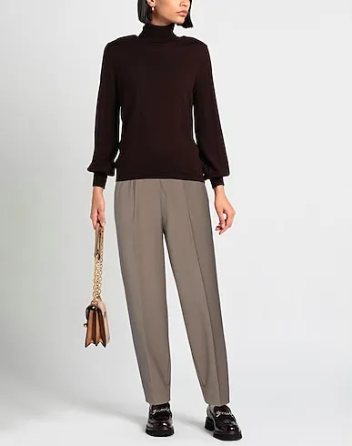 https://images.styletyx.com/images/khaki-plain-weave-casual-pants-room-52-3236478_2.webp